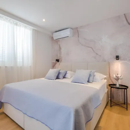 Dubrovnik Airport - Moonlight