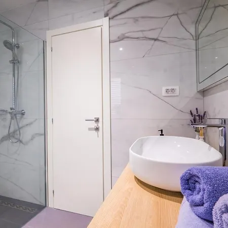 Dubrovnik Airport - Moonlight Guest house