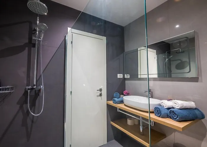 Dubrovnik Airport - Moonlight