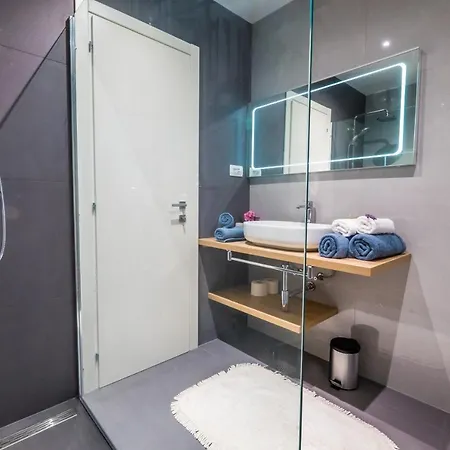 Casa de hóspedes Dubrovnik Airport - Moonlight 4*